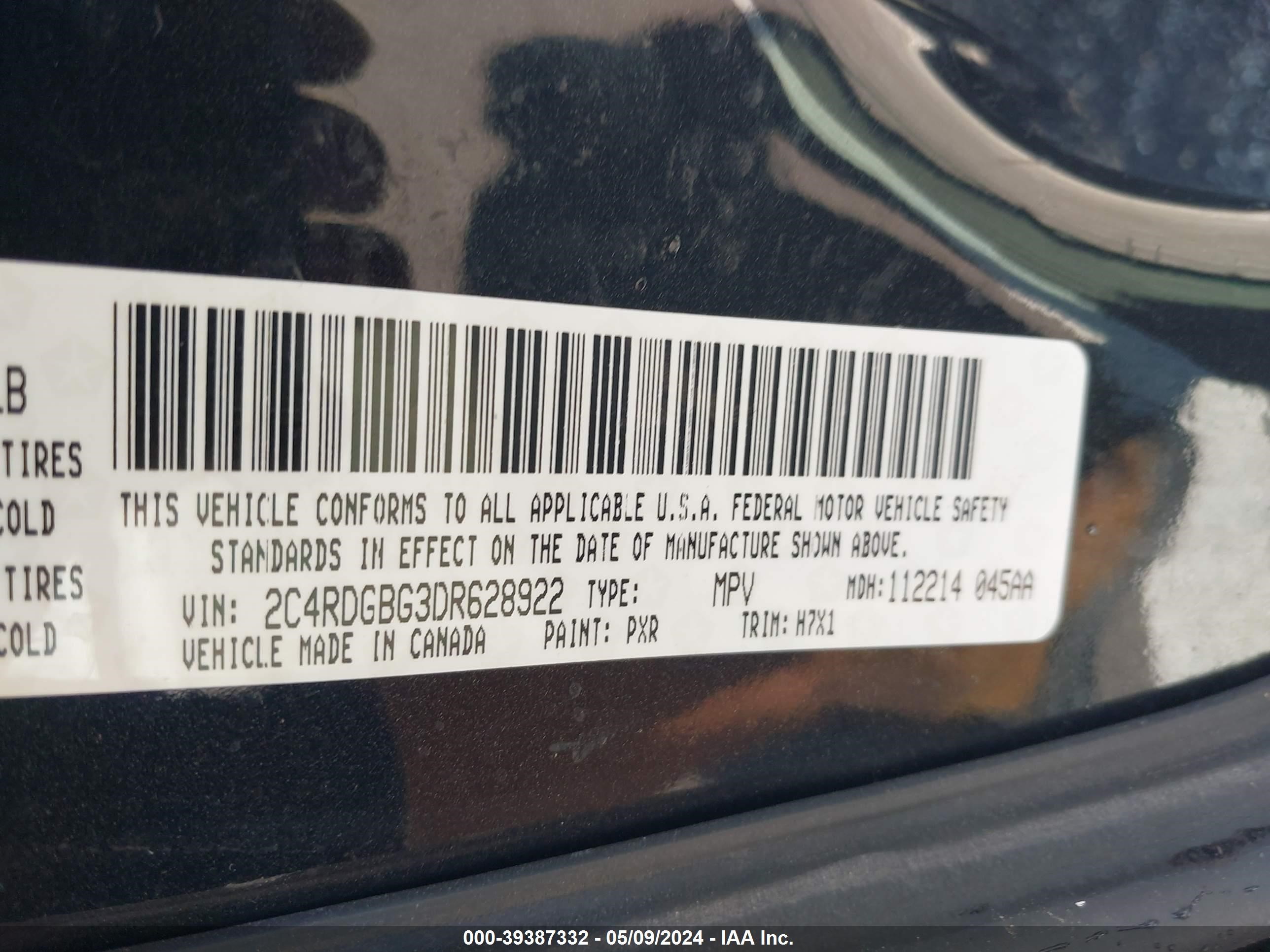 Photo 8 VIN: 2C4RDGBG3DR628922 - DODGE CARAVAN 