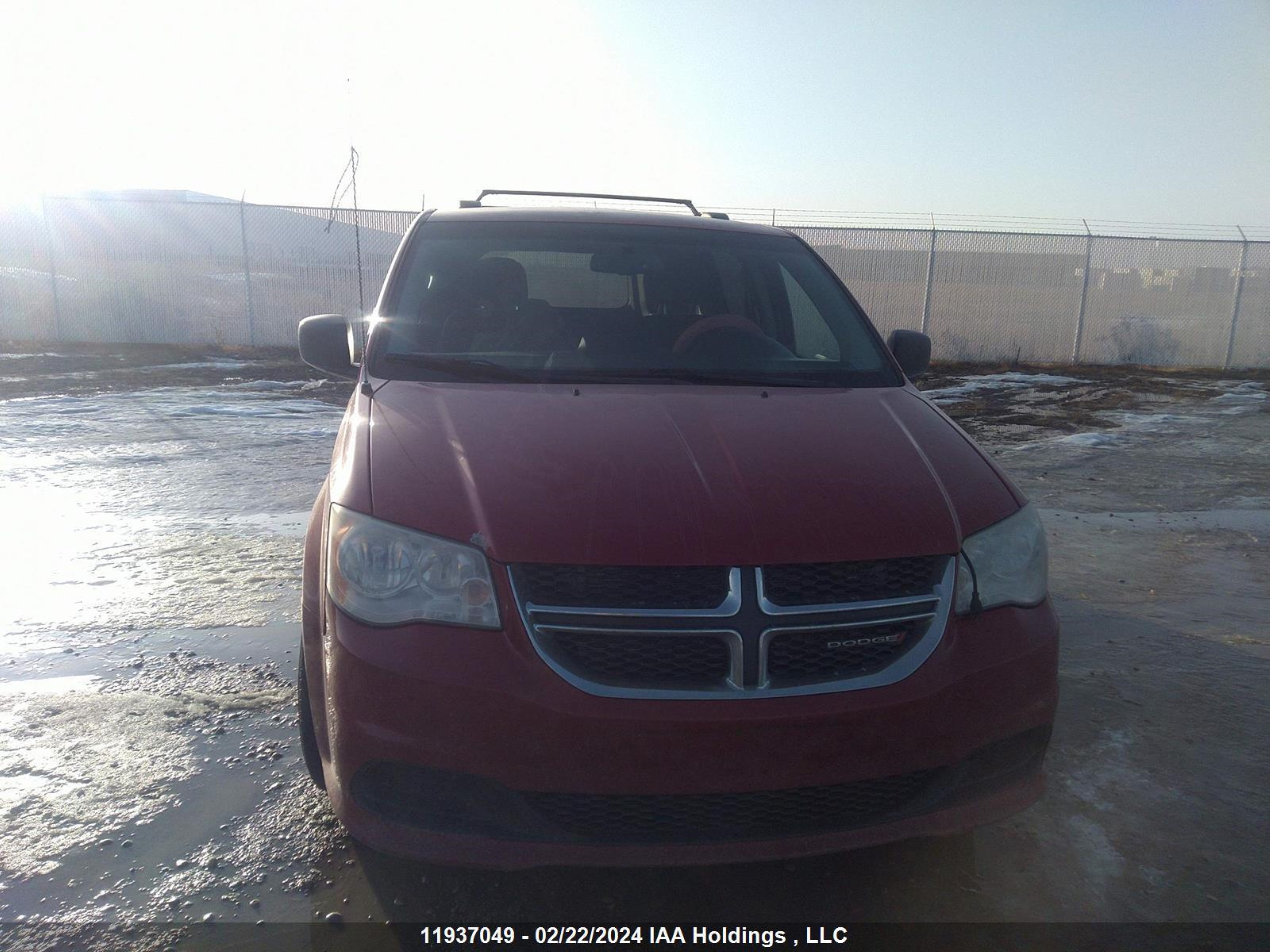 Photo 11 VIN: 2C4RDGBG3DR666294 - DODGE CARAVAN 