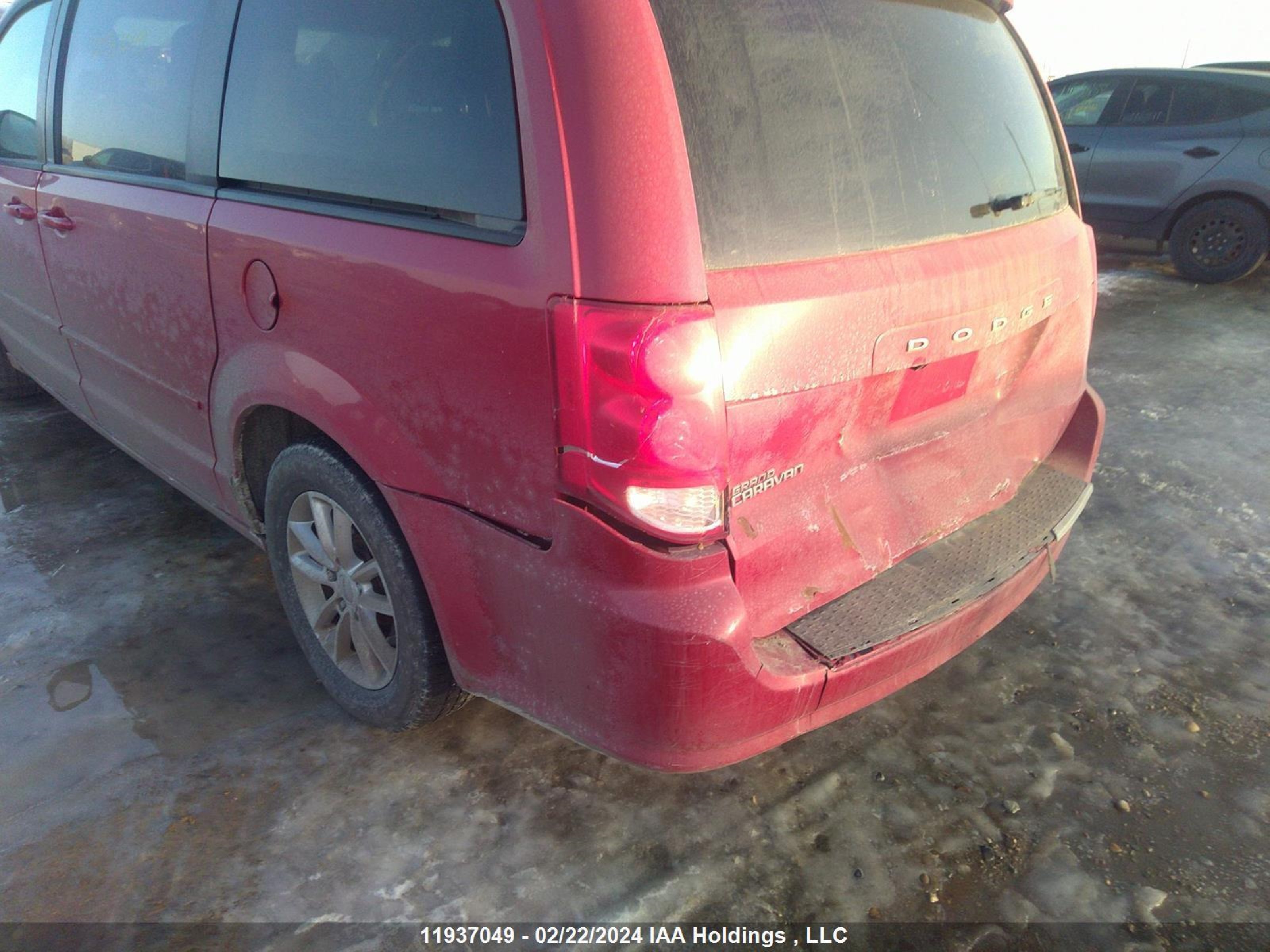 Photo 5 VIN: 2C4RDGBG3DR666294 - DODGE CARAVAN 