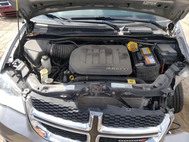 Photo 6 VIN: 2C4RDGBG3DR746680 - DODGE GRAND CARA 