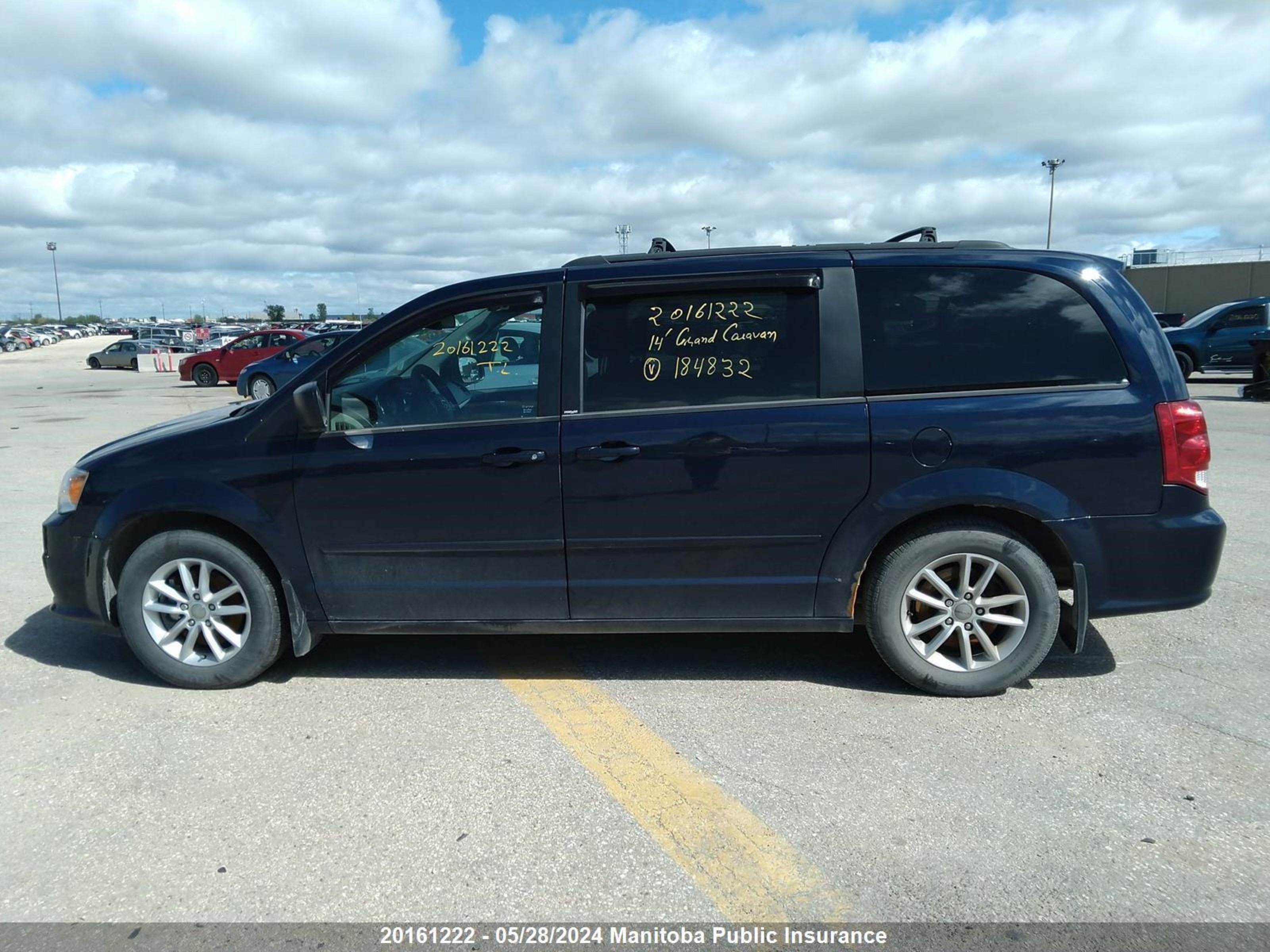 Photo 13 VIN: 2C4RDGBG3ER184832 - DODGE CARAVAN 