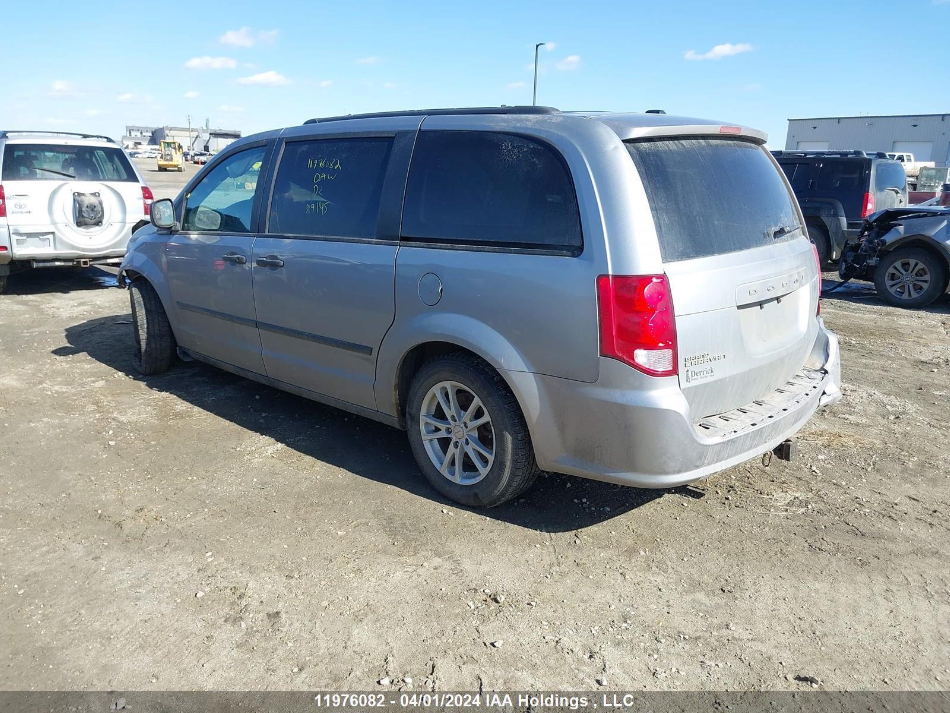 Photo 2 VIN: 2C4RDGBG3ER319145 - DODGE CARAVAN 