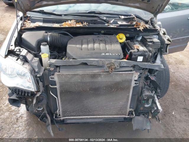 Photo 9 VIN: 2C4RDGBG3FR549169 - DODGE GRAND CARAVAN 