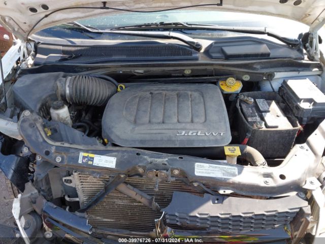 Photo 9 VIN: 2C4RDGBG3FR687276 - DODGE GRAND CARAVAN 