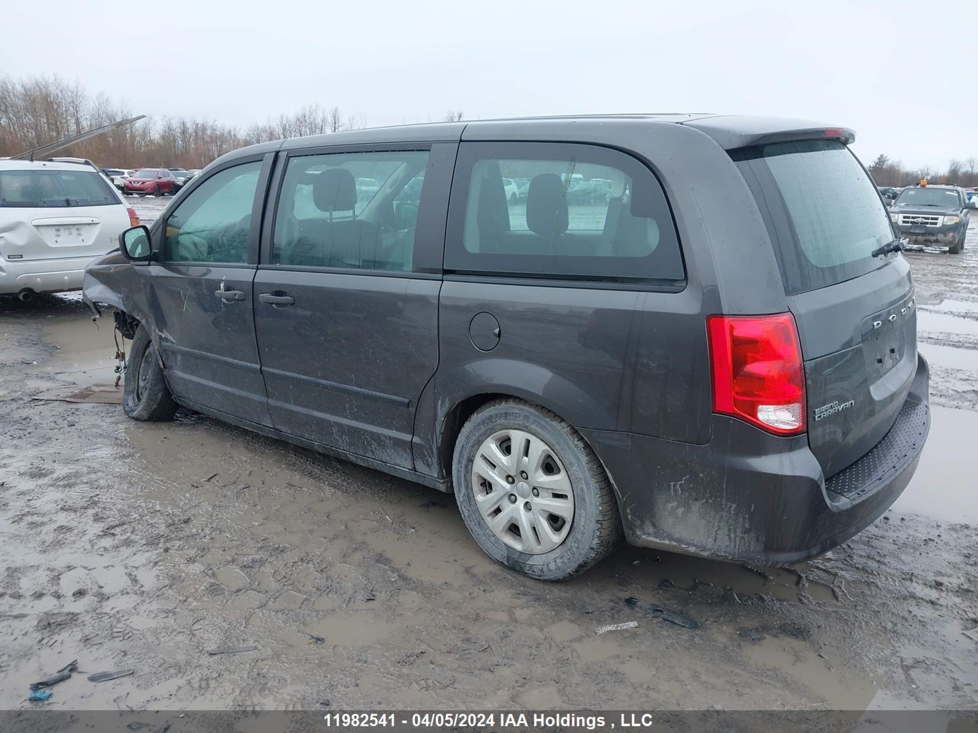 Photo 2 VIN: 2C4RDGBG3FR690937 - DODGE CARAVAN 