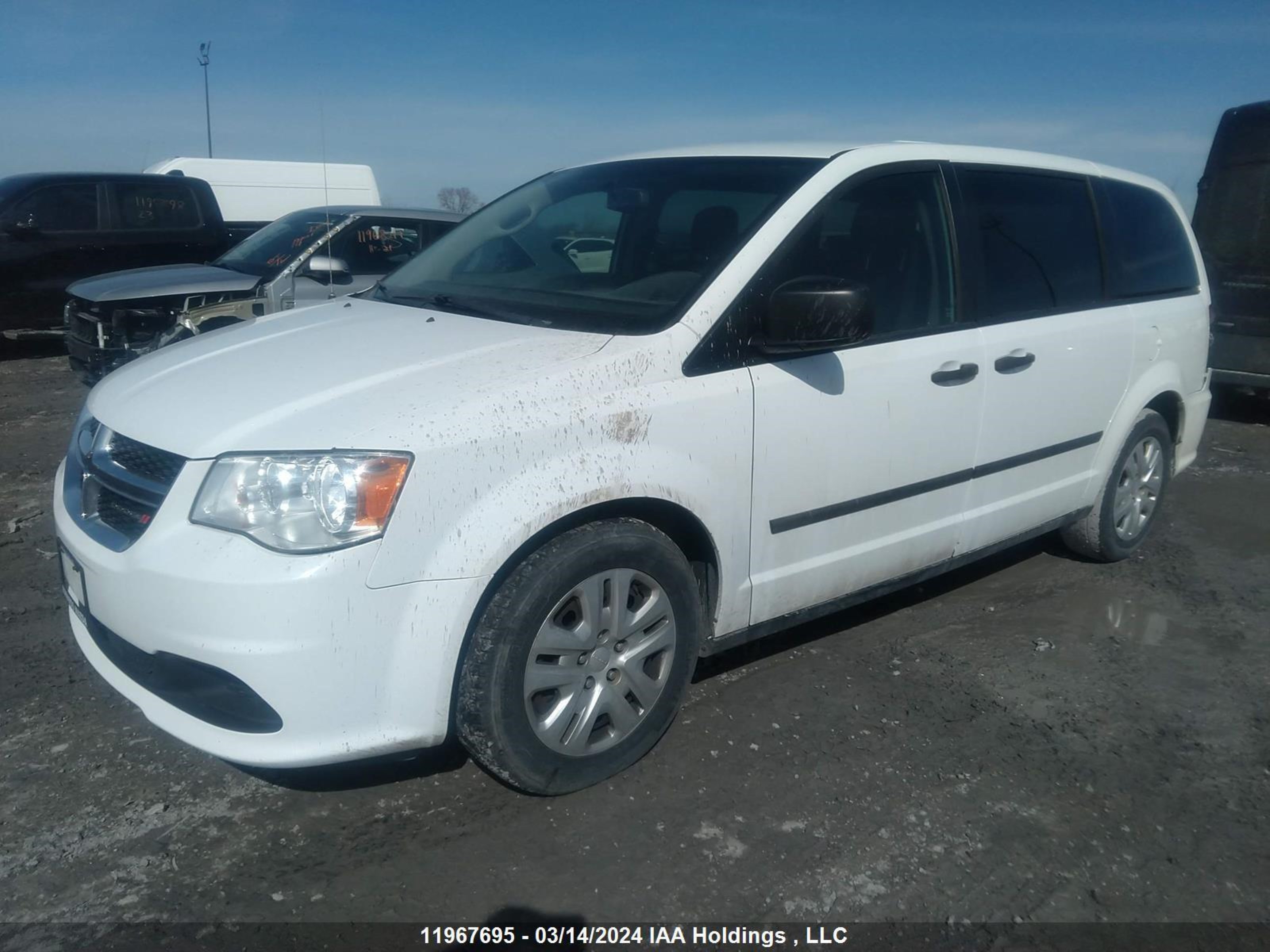 Photo 1 VIN: 2C4RDGBG3FR736332 - DODGE CARAVAN 