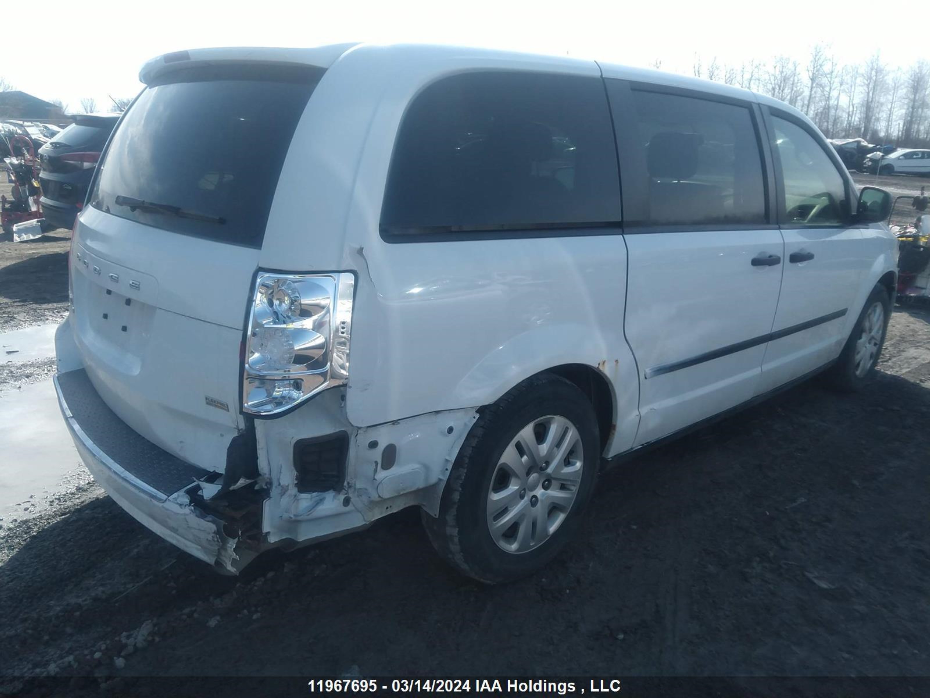 Photo 3 VIN: 2C4RDGBG3FR736332 - DODGE CARAVAN 