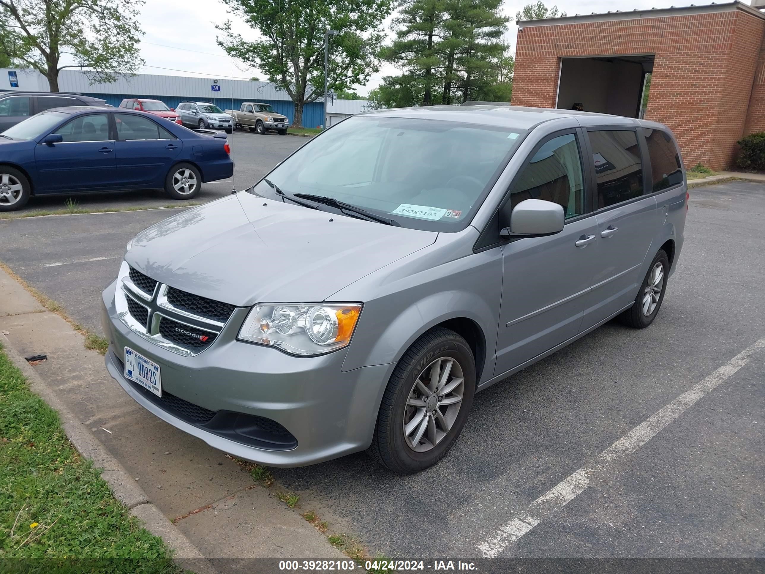 Photo 1 VIN: 2C4RDGBG3GR343691 - DODGE CARAVAN 