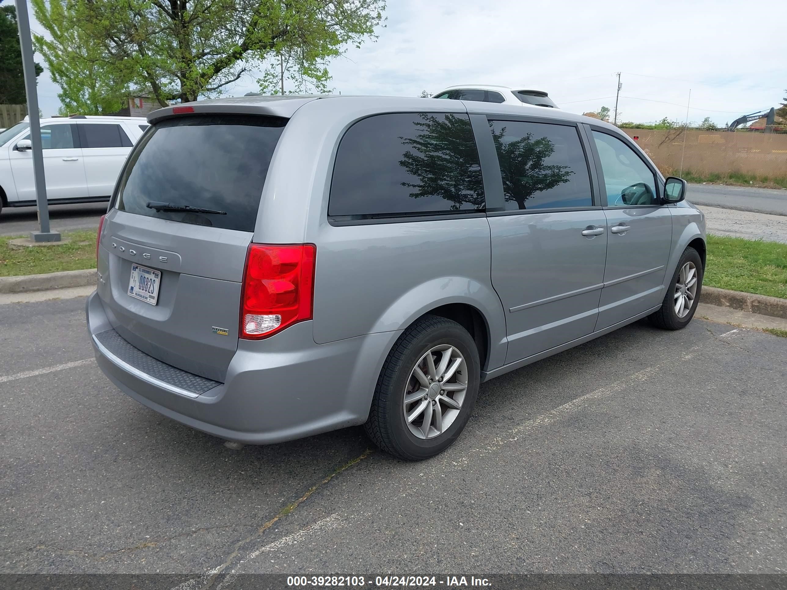 Photo 3 VIN: 2C4RDGBG3GR343691 - DODGE CARAVAN 