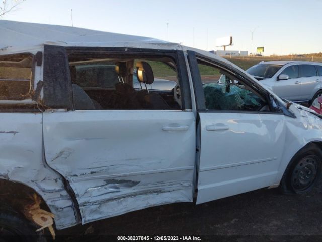 Photo 5 VIN: 2C4RDGBG3HR865867 - DODGE GRAND CARAVAN 