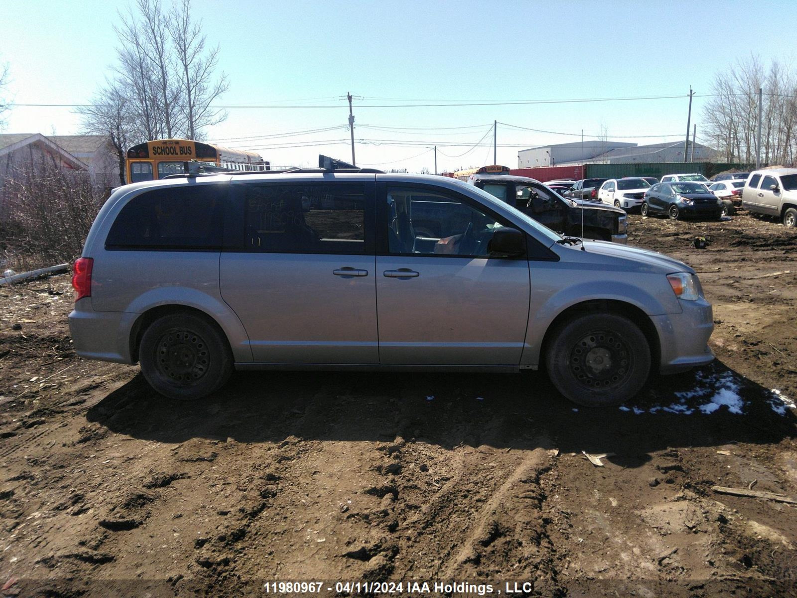 Photo 12 VIN: 2C4RDGBG3HR883978 - DODGE CARAVAN 