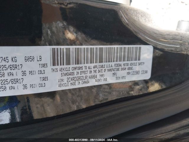 Photo 8 VIN: 2C4RDGBG3JR140064 - DODGE GRAND CARAVAN 