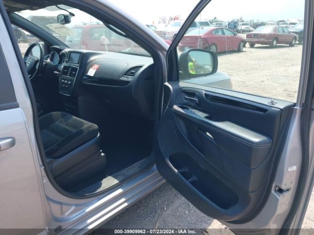 Photo 4 VIN: 2C4RDGBG3JR153316 - DODGE GRAND CARAVAN 