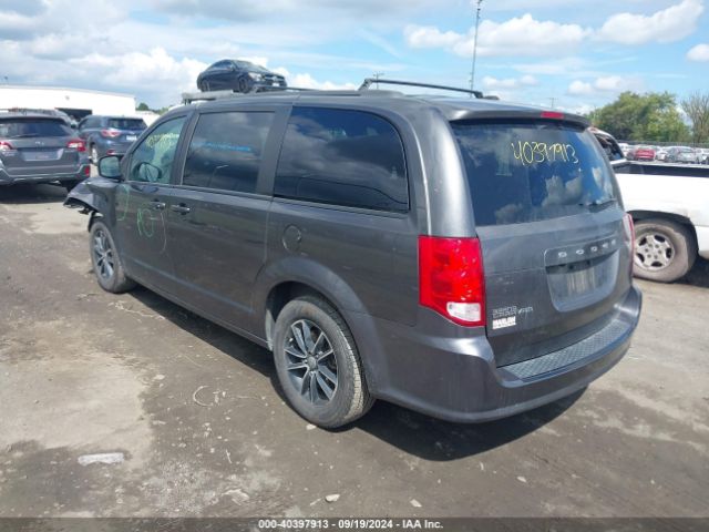 Photo 2 VIN: 2C4RDGBG3JR160914 - DODGE GRAND CARAVAN 