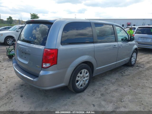 Photo 3 VIN: 2C4RDGBG3JR190379 - DODGE GRAND CARAVAN 