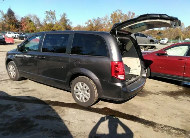 Photo 2 VIN: 2C4RDGBG3JR190799 - DODGE GRAND CARAVAN 