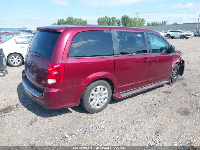 Photo 3 VIN: 2C4RDGBG3JR285427 - DODGE GRAND CARAVAN 