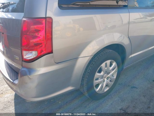 Photo 5 VIN: 2C4RDGBG3KR654580 - DODGE CARAVAN 