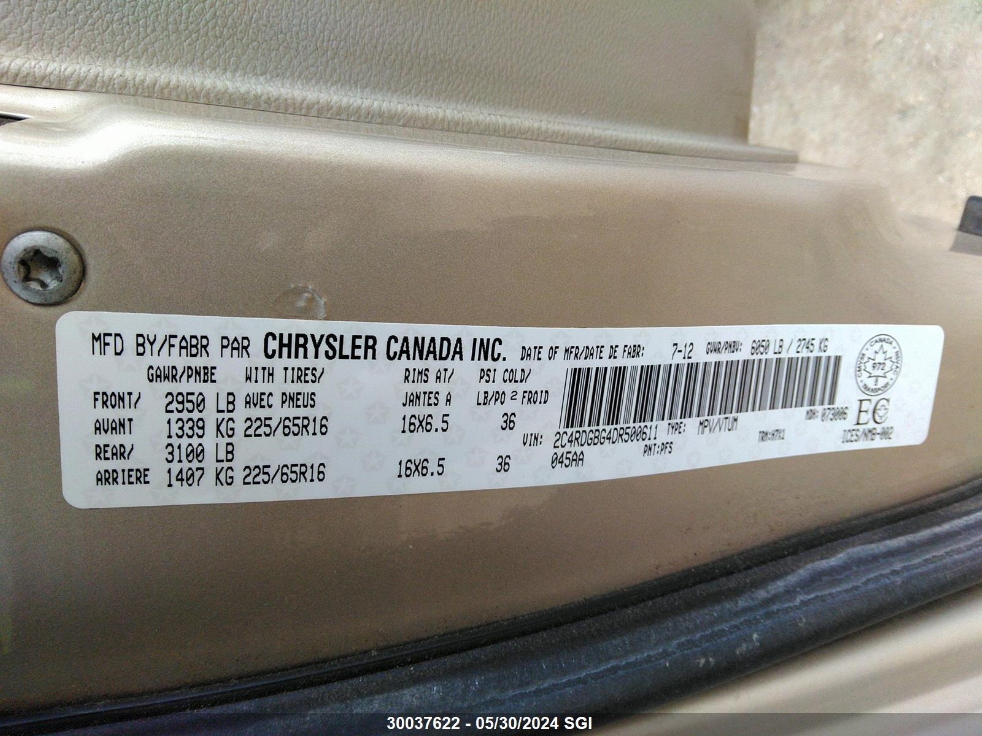 Photo 8 VIN: 2C4RDGBG4DR500611 - DODGE CARAVAN 