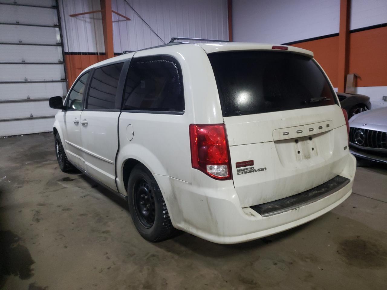 Photo 1 VIN: 2C4RDGBG4DR501371 - DODGE CARAVAN 