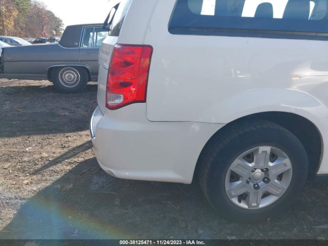 Photo 5 VIN: 2C4RDGBG4DR505436 - DODGE GRAND CARAVAN 