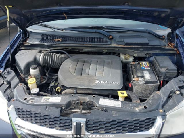 Photo 9 VIN: 2C4RDGBG4DR617637 - DODGE GRAND CARAVAN 