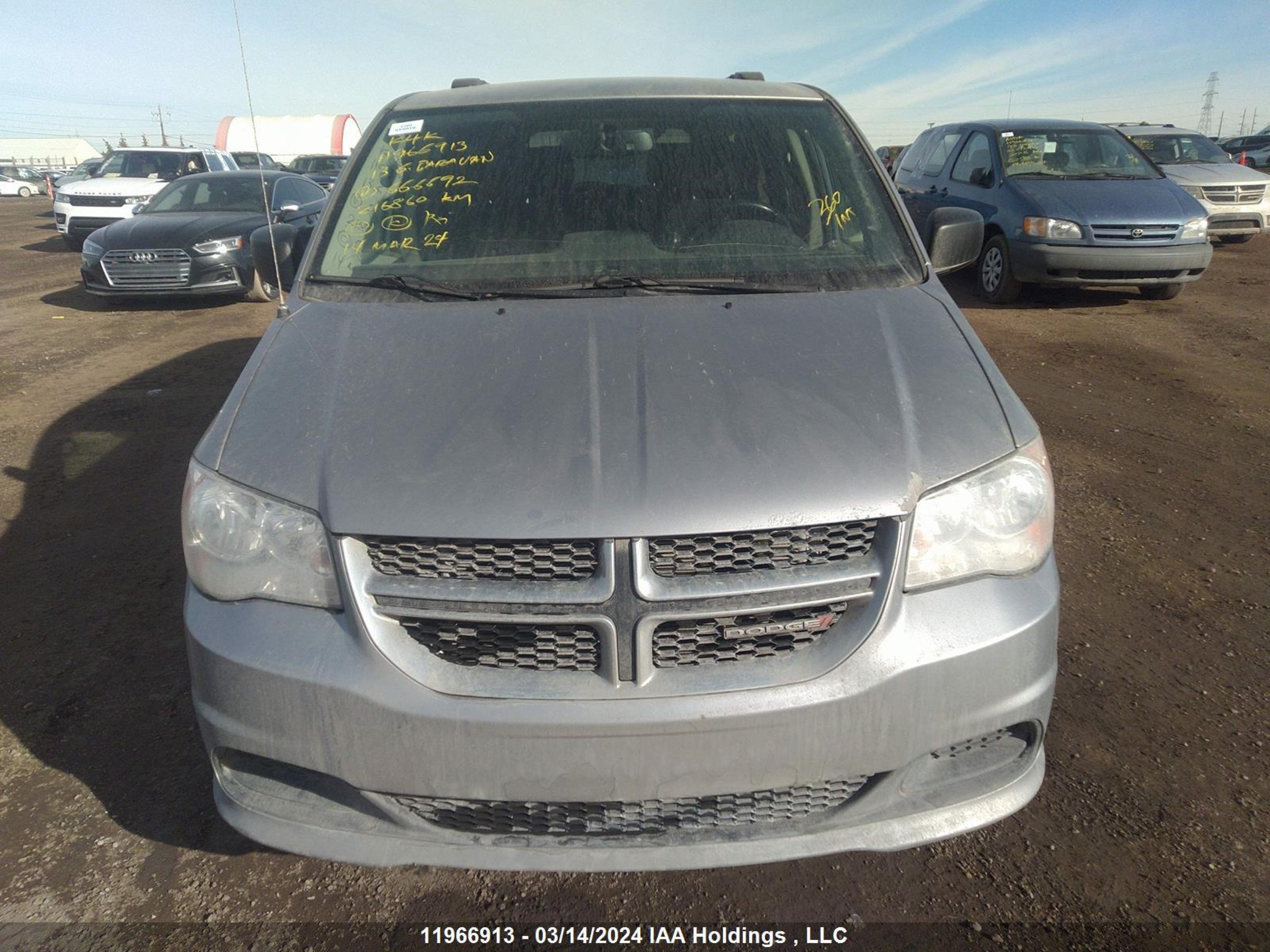 Photo 11 VIN: 2C4RDGBG4DR666692 - DODGE CARAVAN 