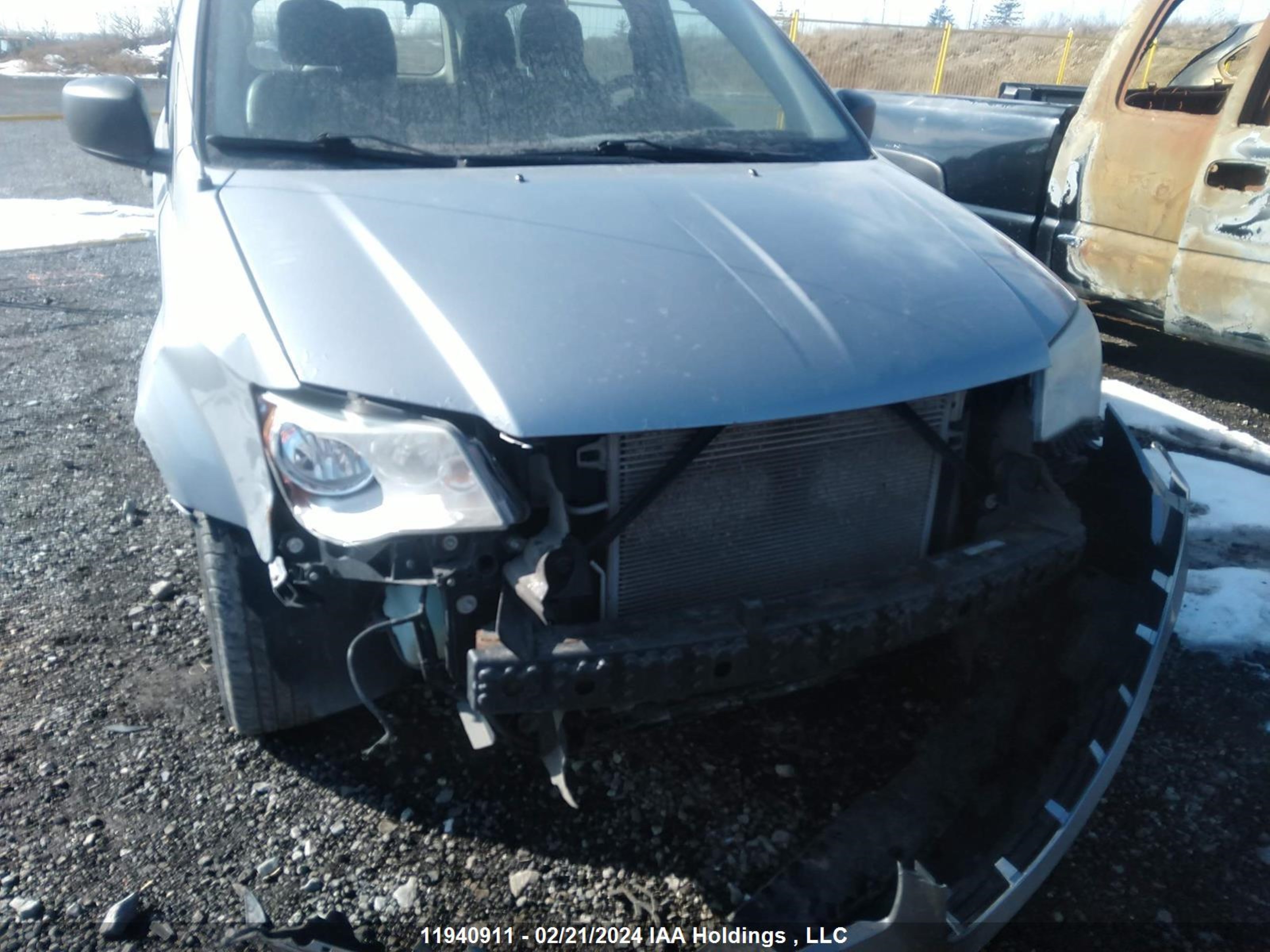 Photo 5 VIN: 2C4RDGBG4ER136563 - DODGE CARAVAN 