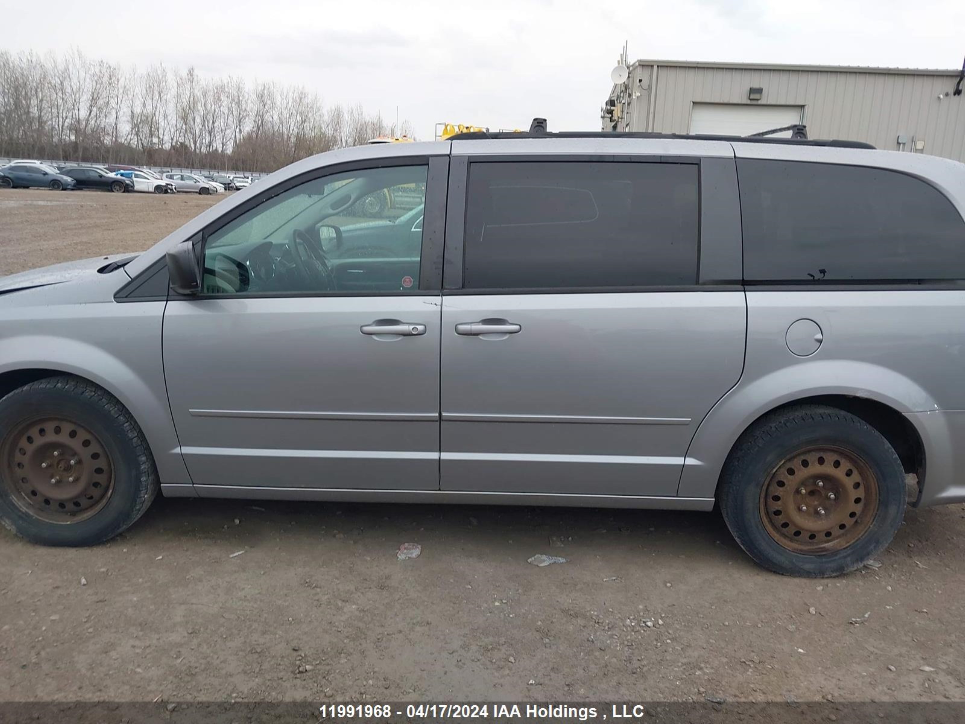 Photo 13 VIN: 2C4RDGBG4ER149989 - DODGE CARAVAN 