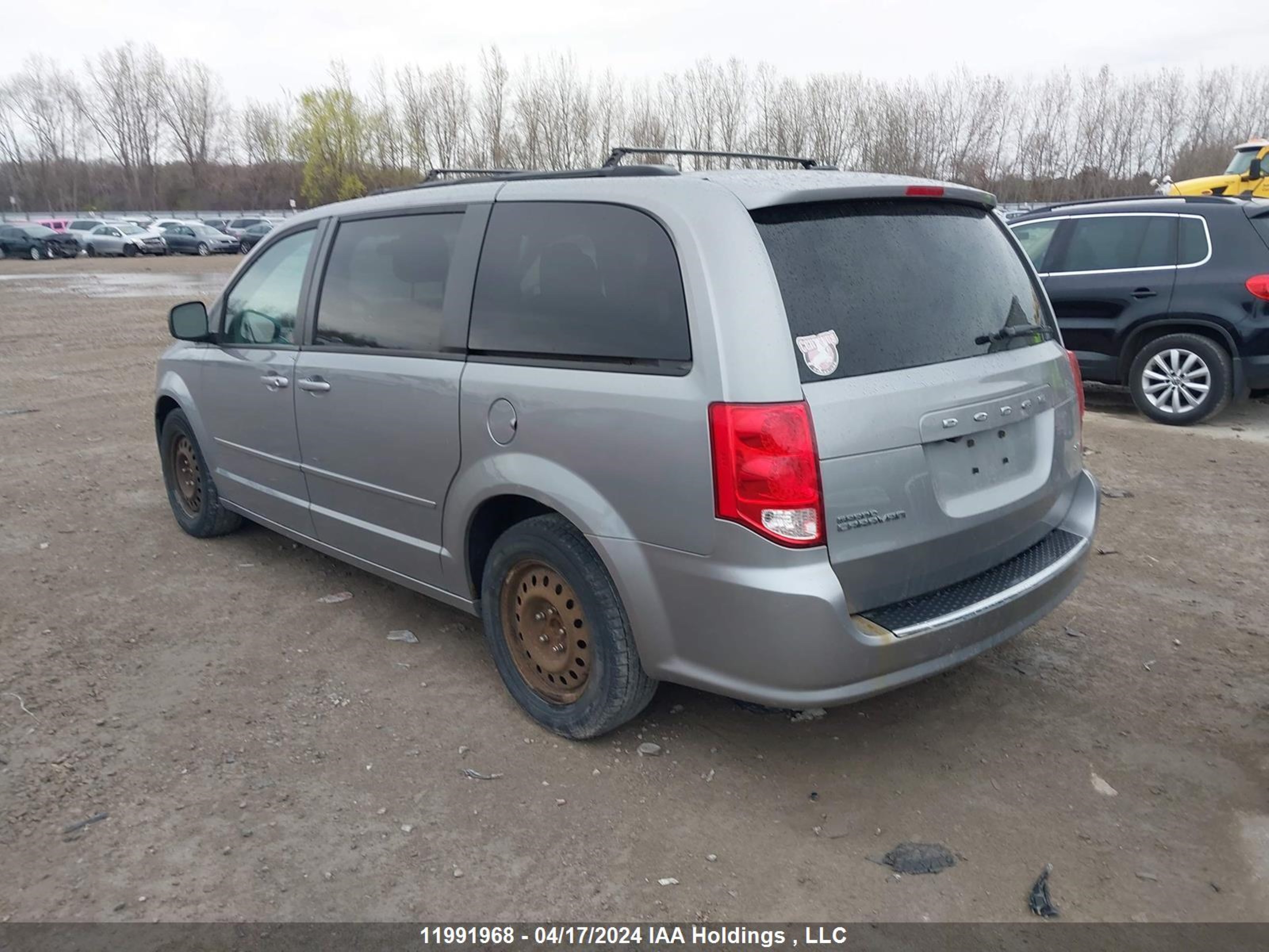 Photo 2 VIN: 2C4RDGBG4ER149989 - DODGE CARAVAN 