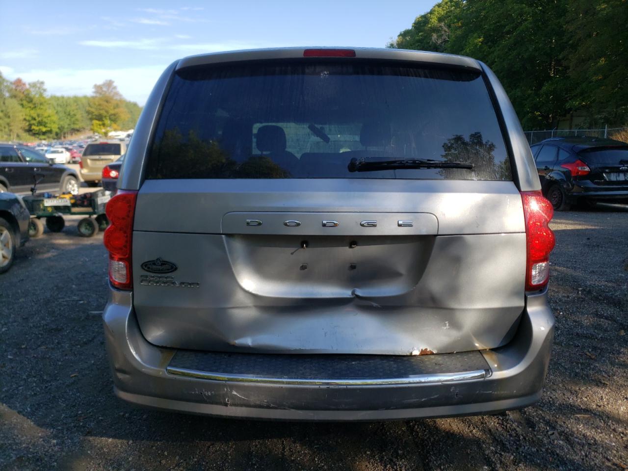 Photo 5 VIN: 2C4RDGBG4ER175749 - DODGE CARAVAN 