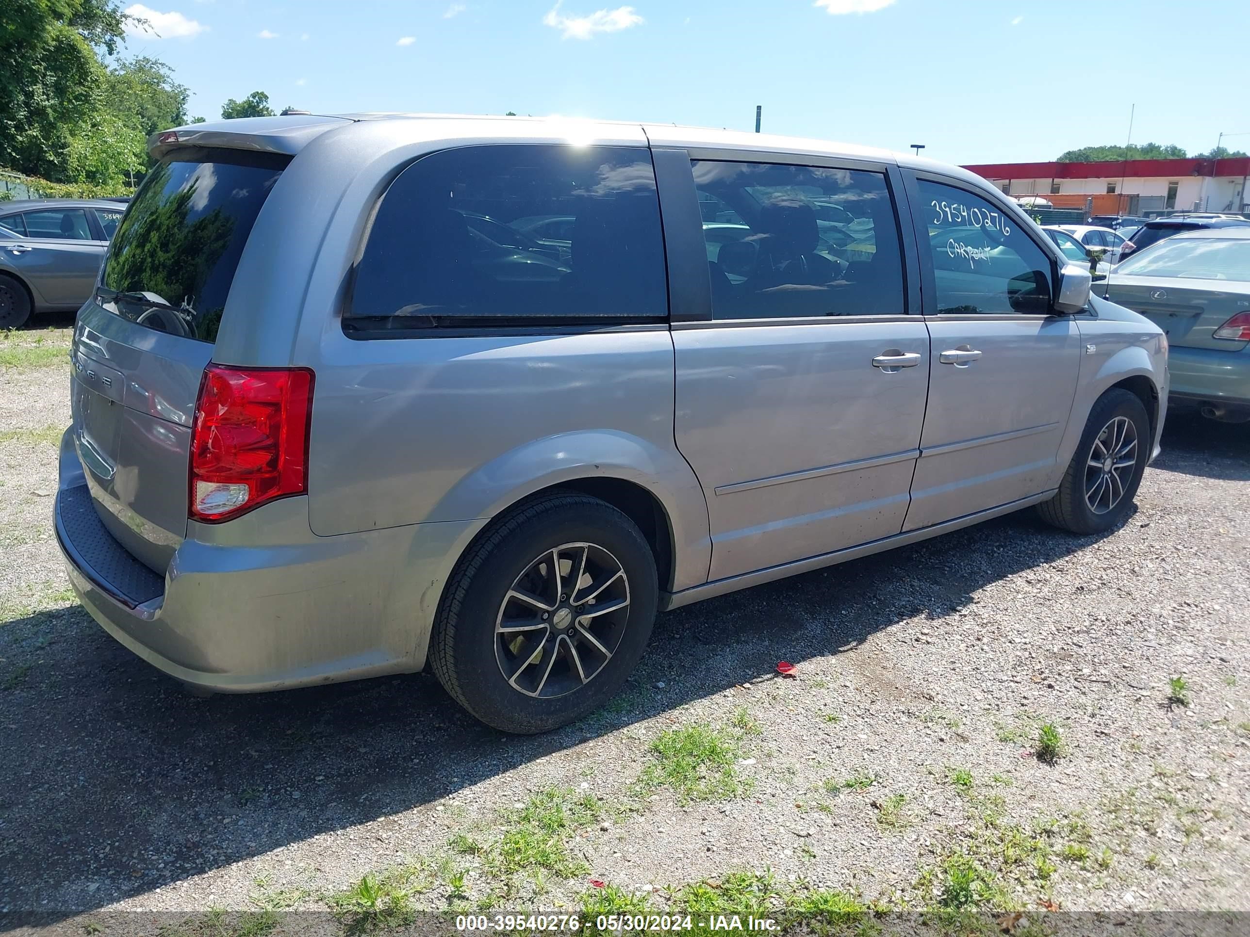 Photo 3 VIN: 2C4RDGBG4ER331532 - DODGE CARAVAN 