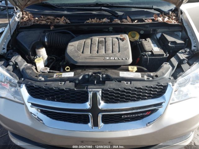 Photo 9 VIN: 2C4RDGBG4FR606205 - DODGE GRAND CARAVAN 