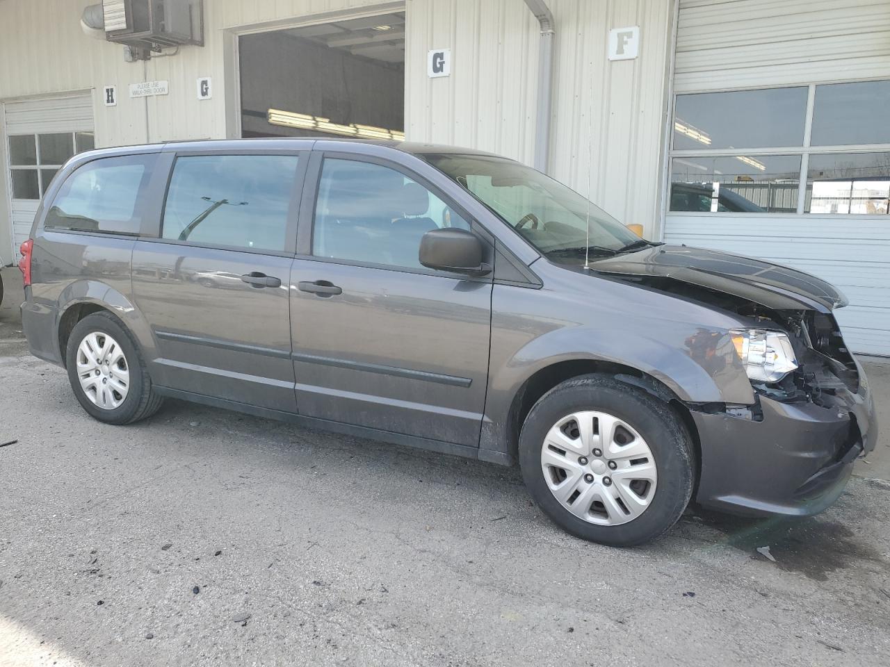 Photo 3 VIN: 2C4RDGBG4FR667411 - DODGE CARAVAN 