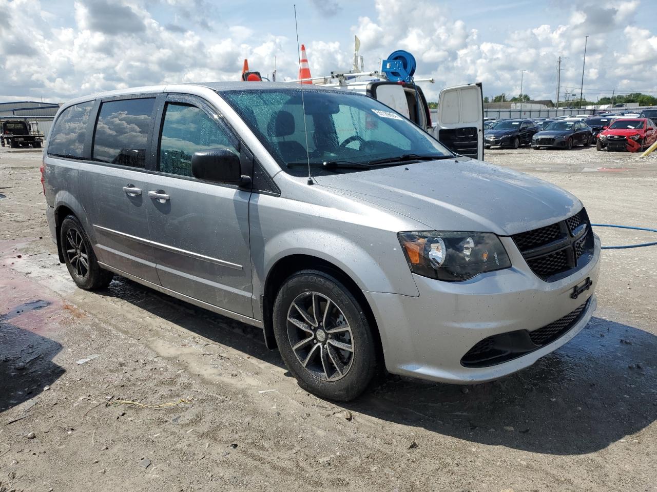 Photo 3 VIN: 2C4RDGBG4FR668963 - DODGE CARAVAN 