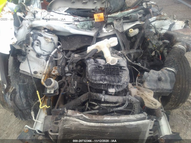 Photo 9 VIN: 2C4RDGBG4FR704926 - DODGE GRAND CARAVAN 