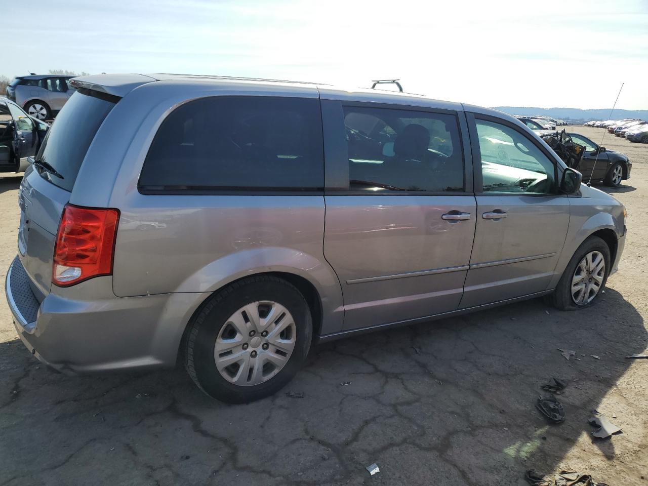 Photo 2 VIN: 2C4RDGBG4GR162132 - DODGE CARAVAN 