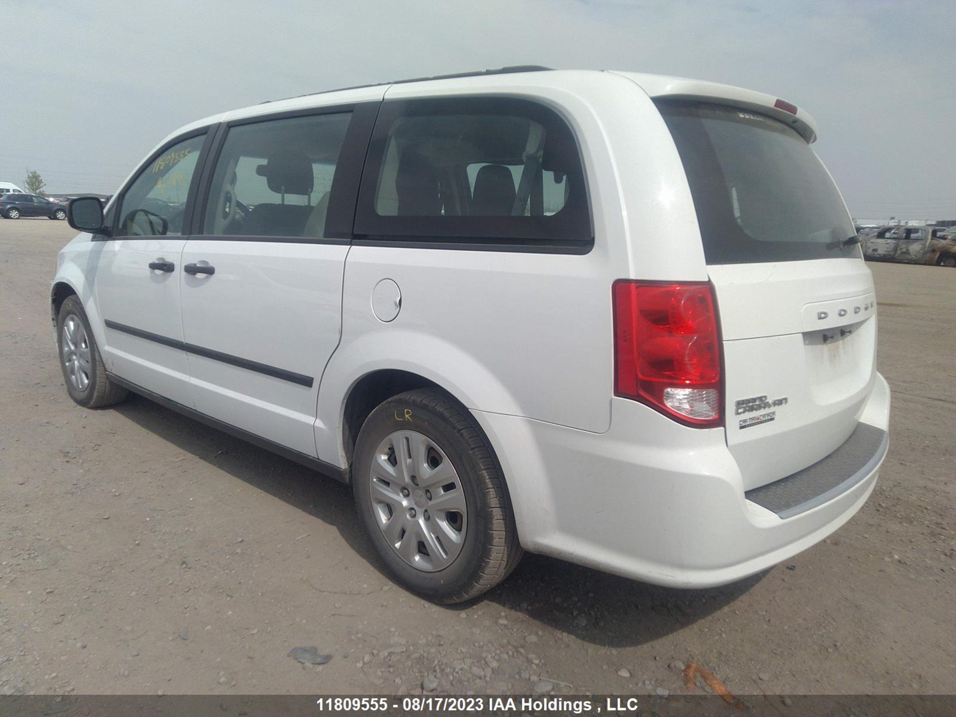 Photo 2 VIN: 2C4RDGBG4HR879292 - DODGE CARAVAN 