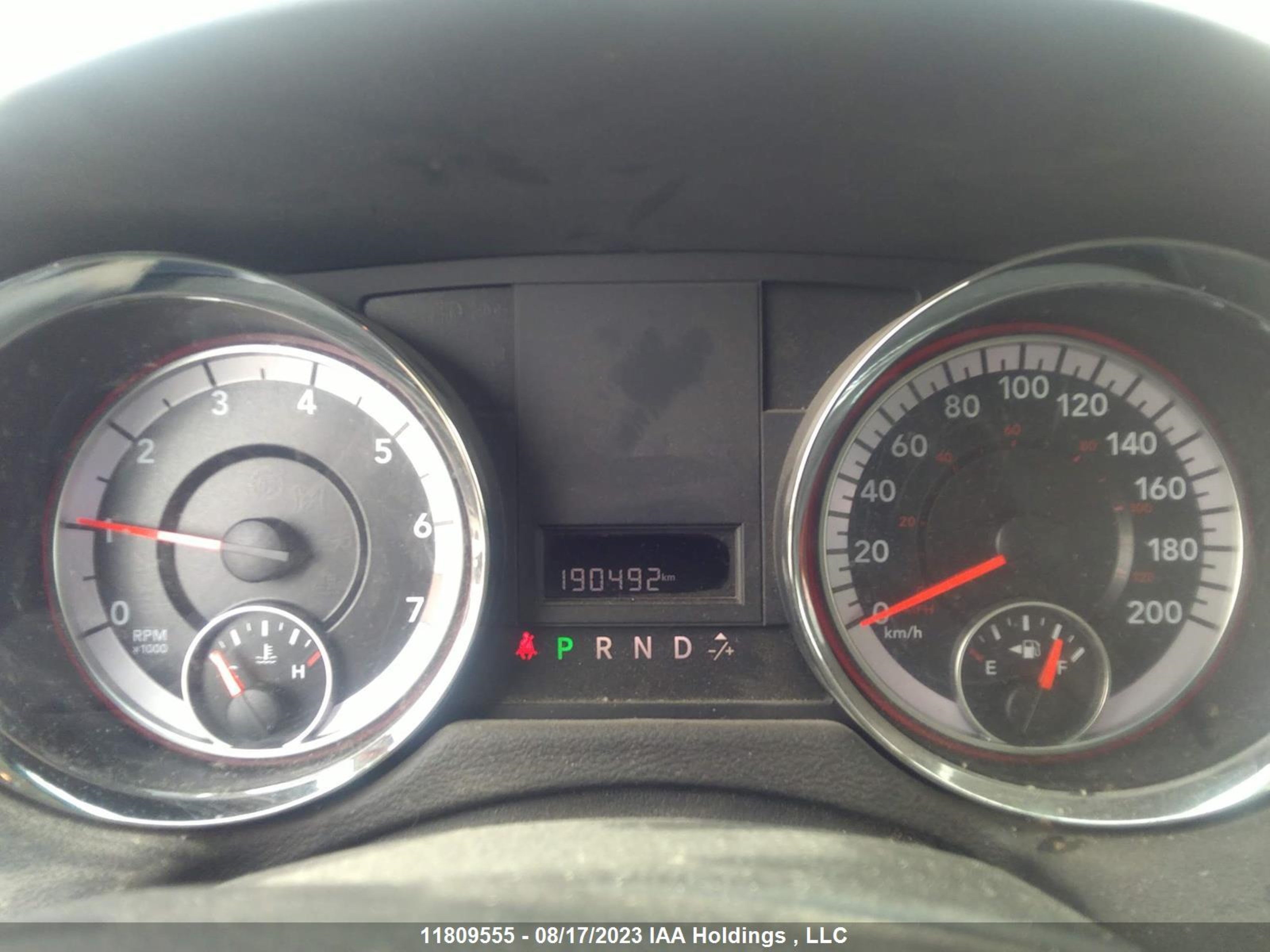 Photo 6 VIN: 2C4RDGBG4HR879292 - DODGE CARAVAN 