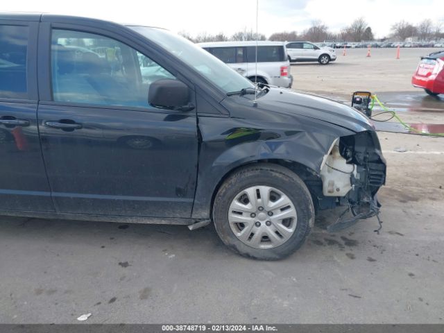 Photo 5 VIN: 2C4RDGBG4JR151557 - DODGE GRAND CARAVAN 