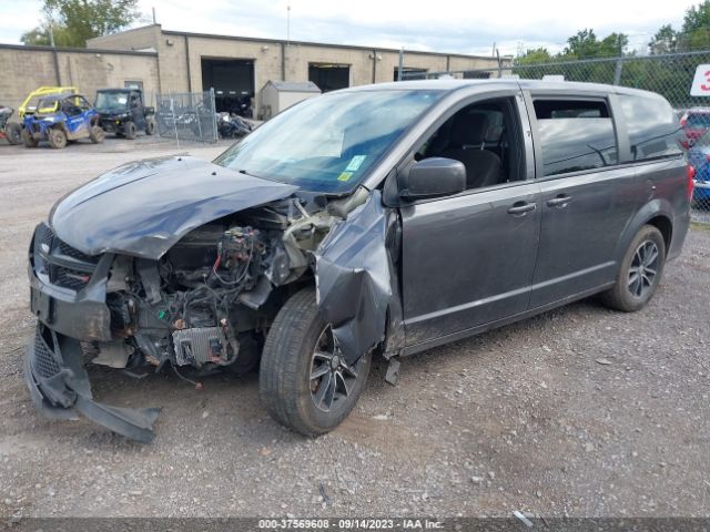 Photo 1 VIN: 2C4RDGBG4JR198880 - DODGE GRAND CARAVAN 