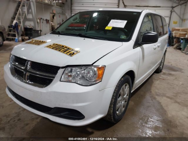 Photo 1 VIN: 2C4RDGBG4JR225981 - DODGE GRAND CARAVAN 