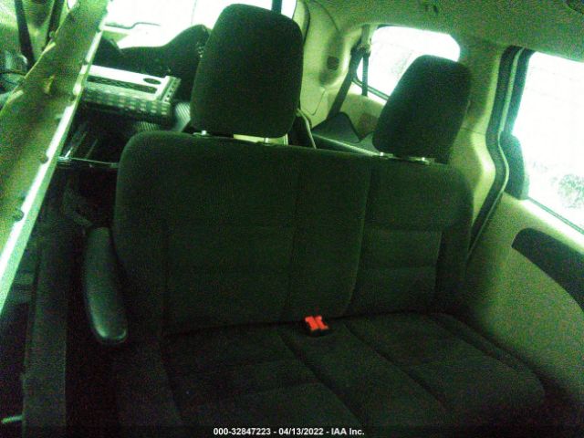 Photo 7 VIN: 2C4RDGBG4JR255126 - DODGE GRAND CARAVAN 