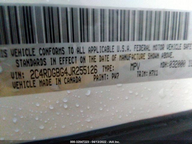 Photo 8 VIN: 2C4RDGBG4JR255126 - DODGE GRAND CARAVAN 