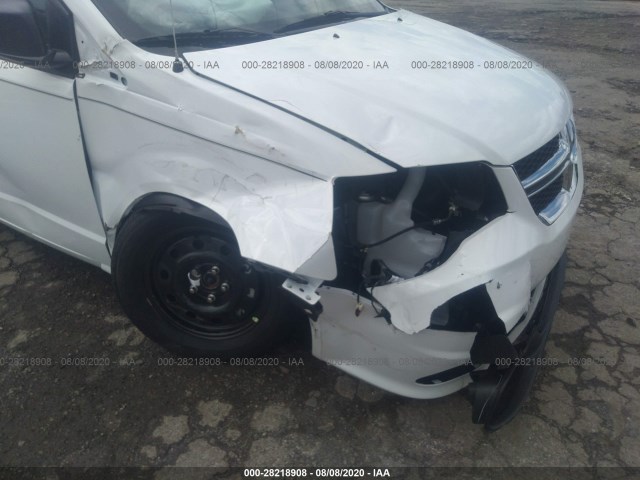 Photo 5 VIN: 2C4RDGBG4KR745633 - DODGE GRAND CARAVAN 