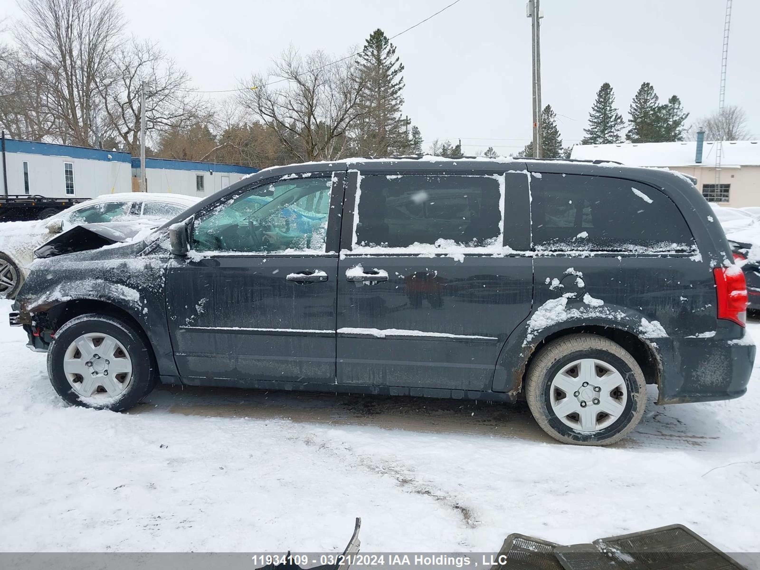 Photo 13 VIN: 2C4RDGBG5CR352757 - DODGE CARAVAN 