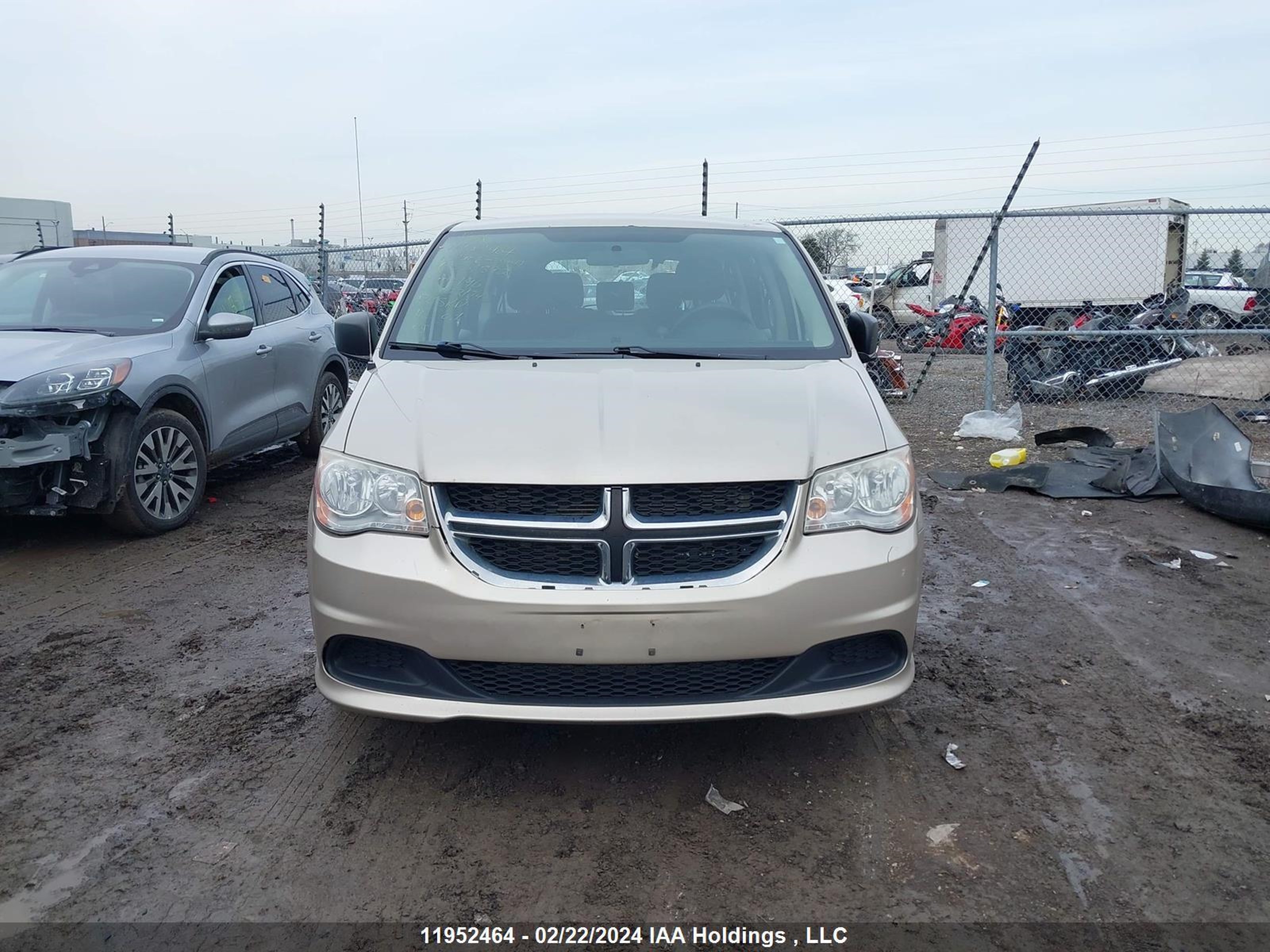 Photo 11 VIN: 2C4RDGBG5DR504392 - DODGE CARAVAN 