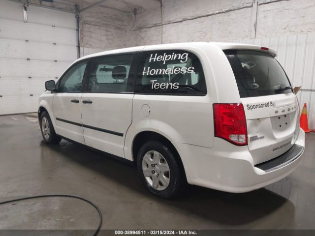 Photo 2 VIN: 2C4RDGBG5DR533097 - DODGE GRAND CARAVAN 