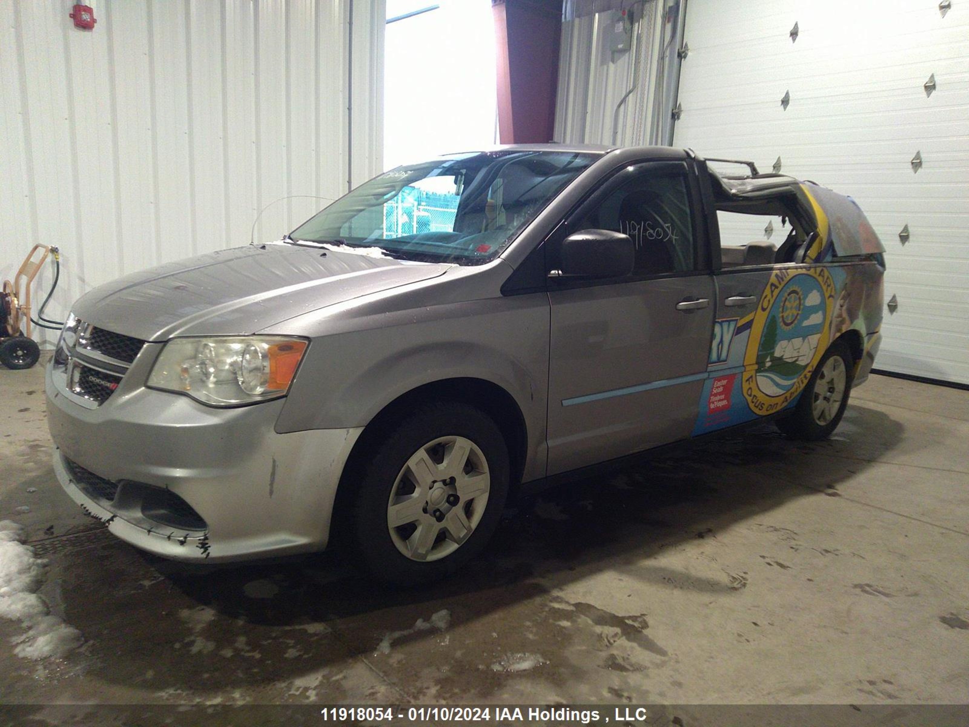 Photo 1 VIN: 2C4RDGBG5DR547064 - DODGE CARAVAN 