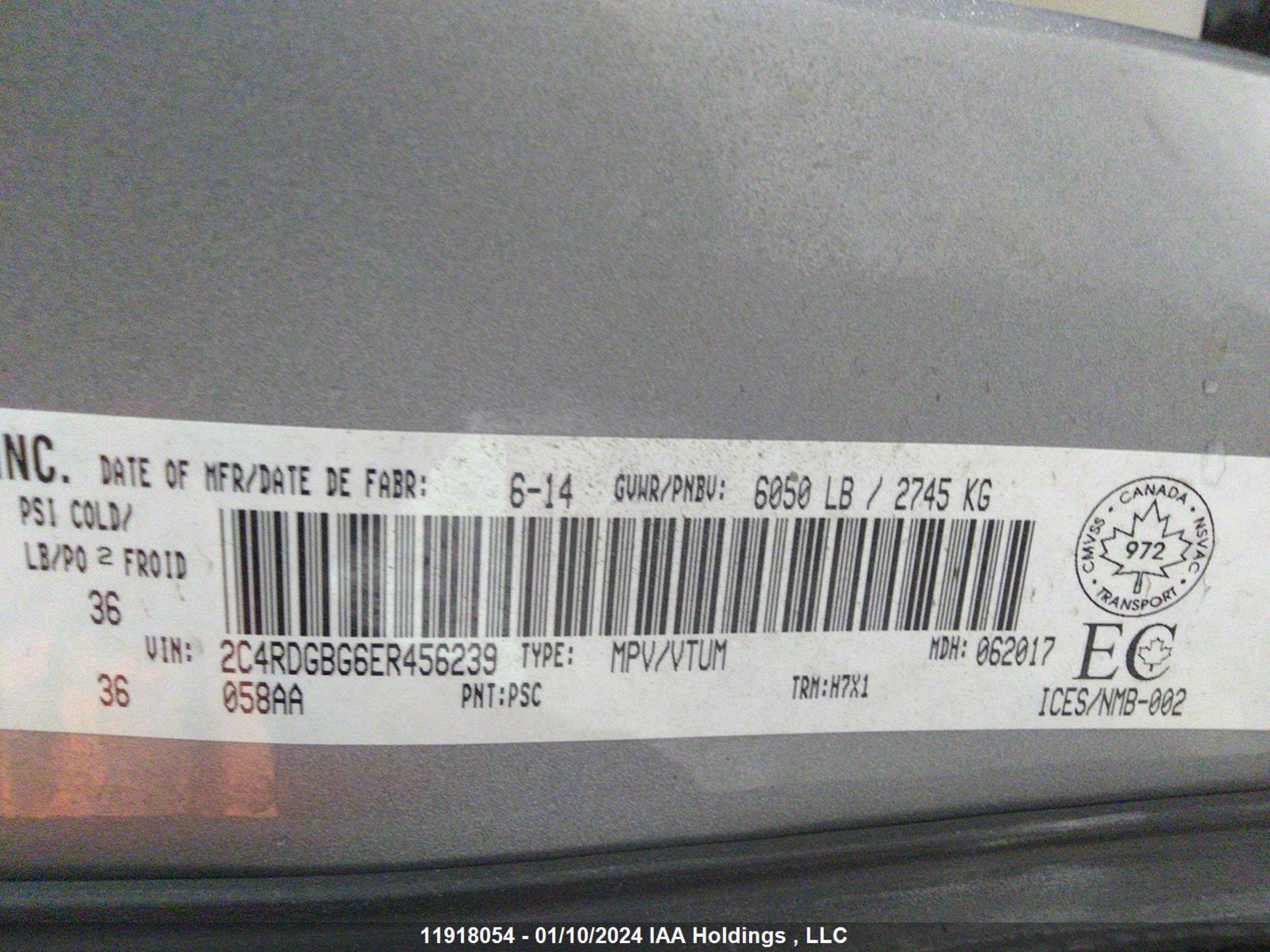 Photo 8 VIN: 2C4RDGBG5DR547064 - DODGE CARAVAN 